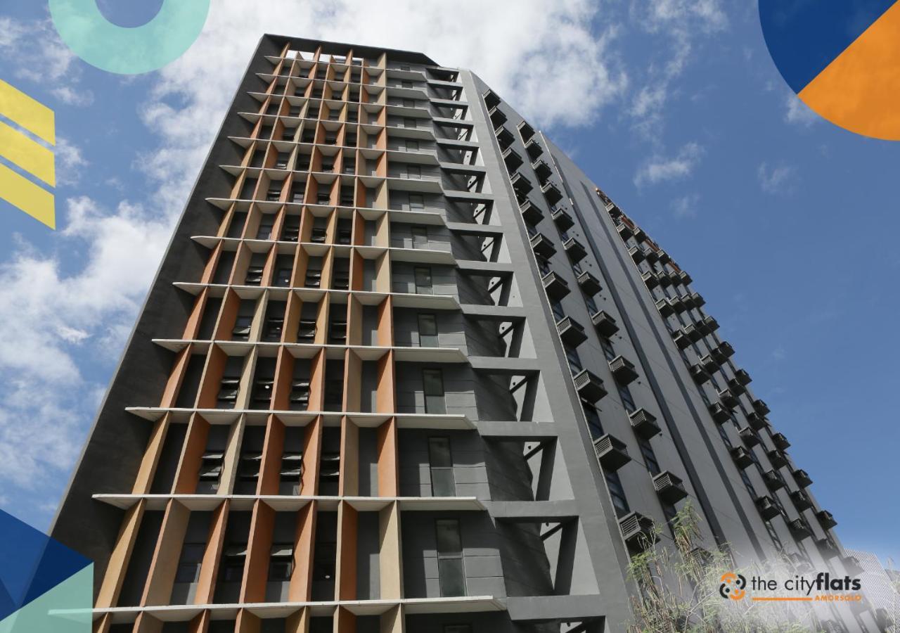 The City Flats Amorsolo Макати Экстерьер фото